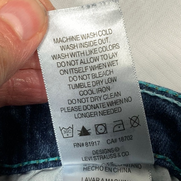 Girl's Levi's Skinny Jeans - Size 16 - Picture 14 of 14